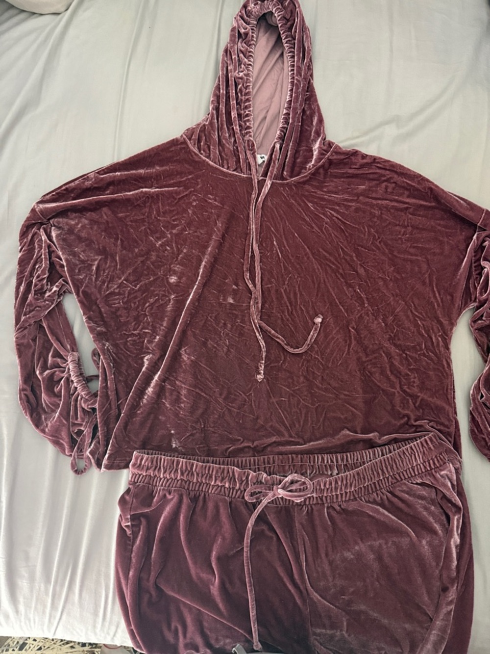 Fashion Nova Velvet Hooded Lounge Set - Dusty Rose